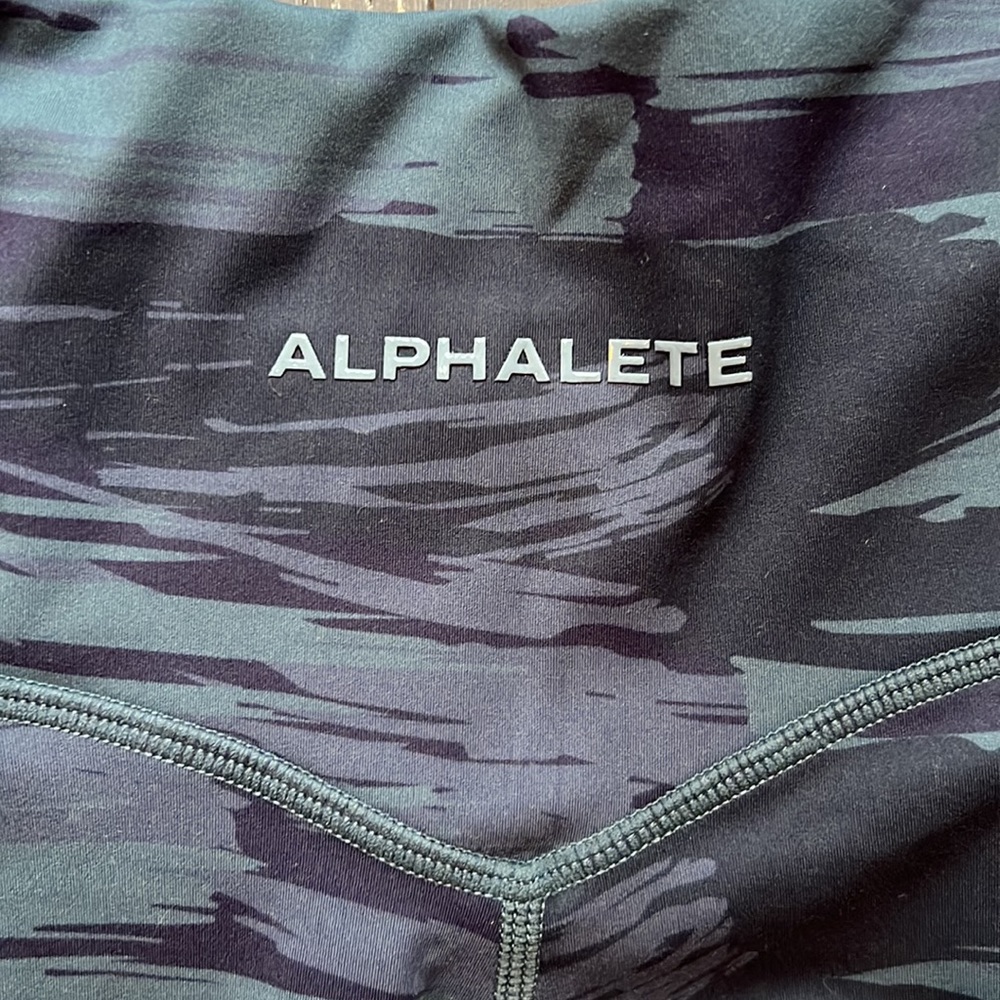Alphalete Criss Cross Band Leggings (Large)